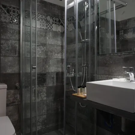 Отель Liprando Науса