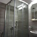 Liprando Hotel Nausa
