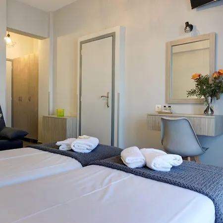 Liprando Hotel Naousa (Paros)