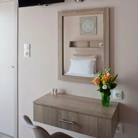 Liprando Hotel Naousa (Paros)