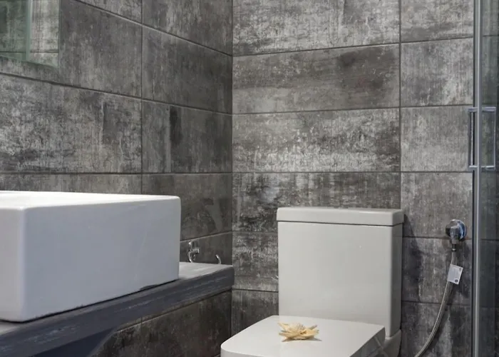 Liprando Νάουσα